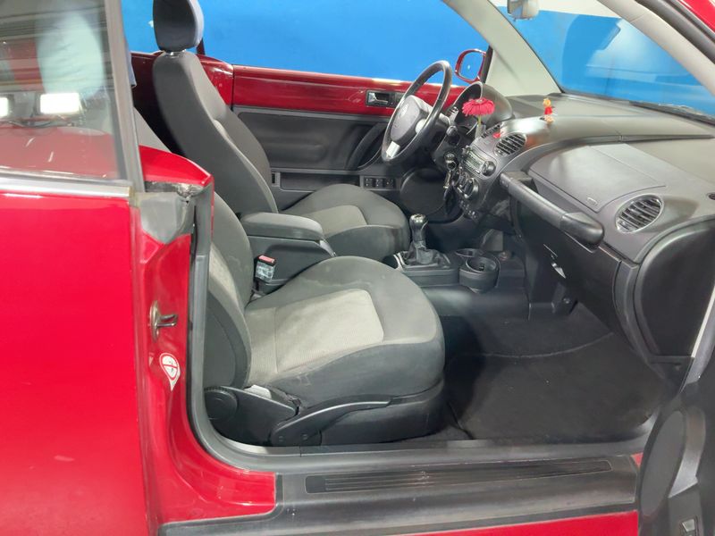 Volkswagen New Beetle 1.4 — zdjęcie 11
