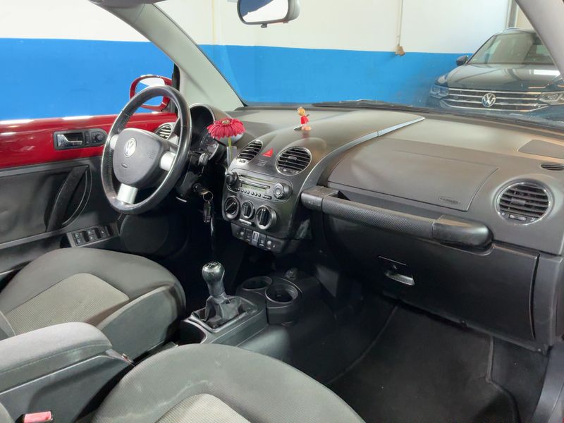Volkswagen New Beetle 1.4 — zdjęcie 12