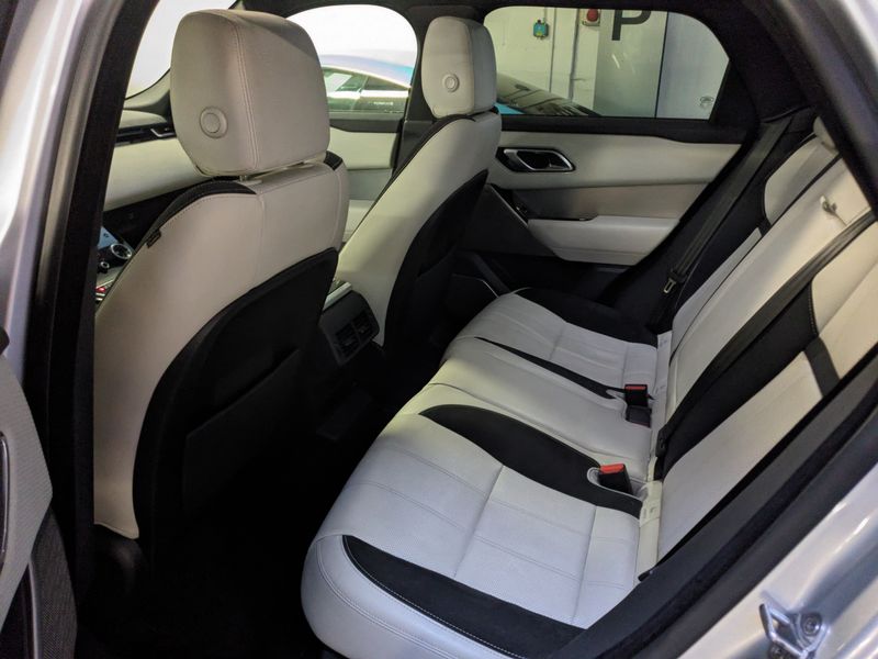 Land Rover Range Rover Velar 2.0 Diesel SE R-Dynamic — zdjęcie 13
