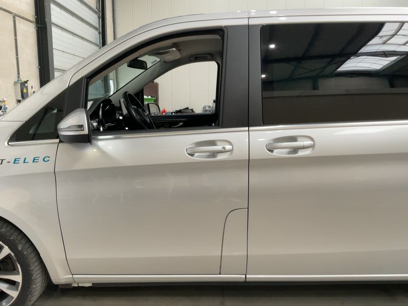 Mercedes-Benz V-Klasse V 300 d AVANTGARDE lang — zdjęcie 4