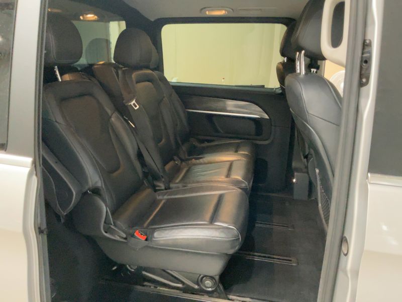Mercedes-Benz V-Klasse V 300 d AVANTGARDE lang — zdjęcie 14