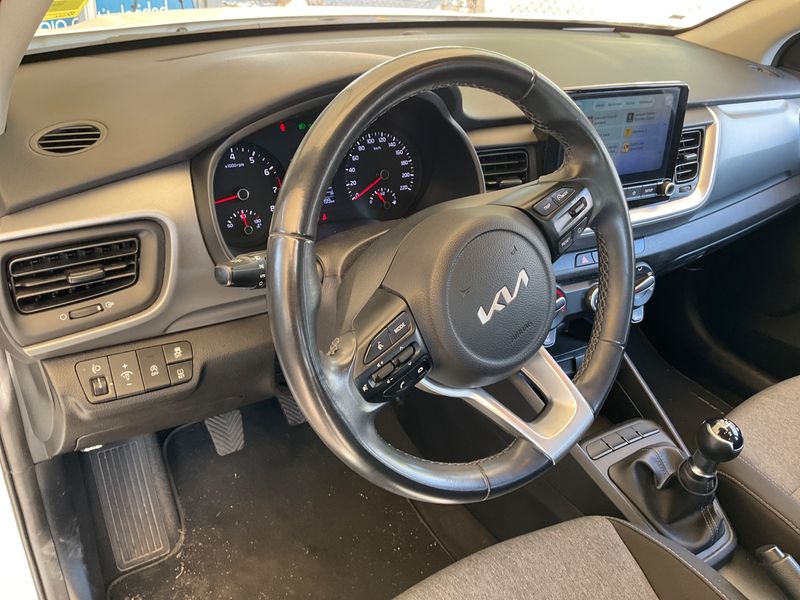 Kia Stonic 1.2 Drive 2022 – снимка 24