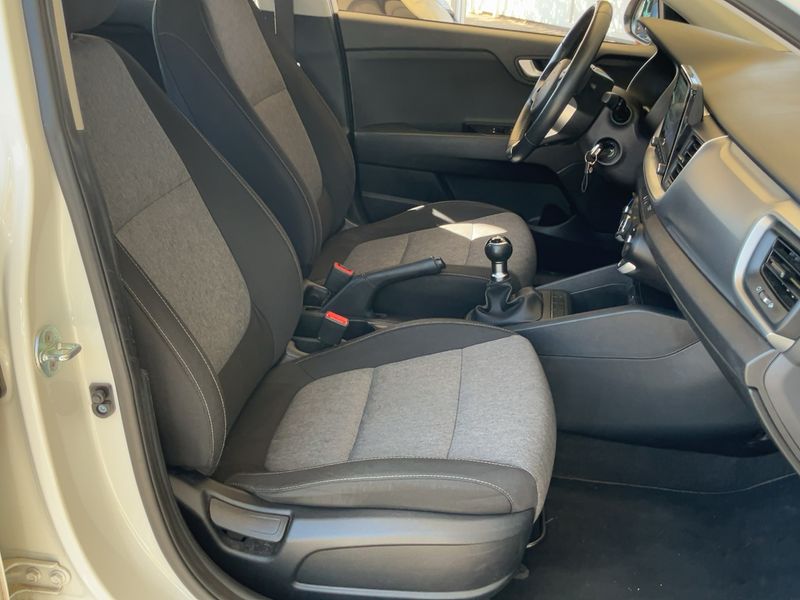 Kia Stonic 1.2 Drive — zdjęcie 11