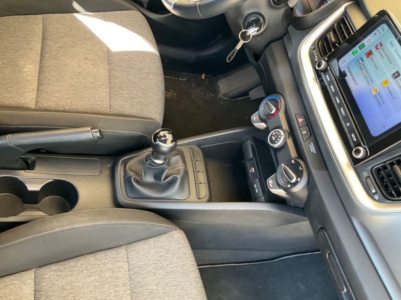 Kia Stonic 1.2 Drive 2022 – снимка 23