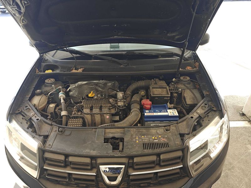 Dacia Logan 1.0 Ambiance — zdjęcie 8