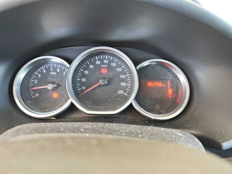 Dacia Logan 1.0 Ambiance — zdjęcie 12