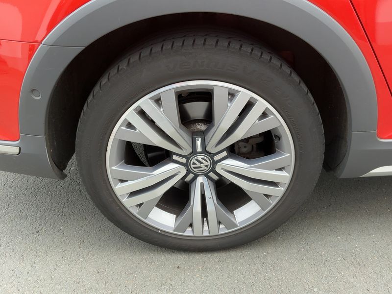 Volkswagen Passat Alltrack 2.0 TDI 4Motion BlueMotion Tech 2015 – снимка 9