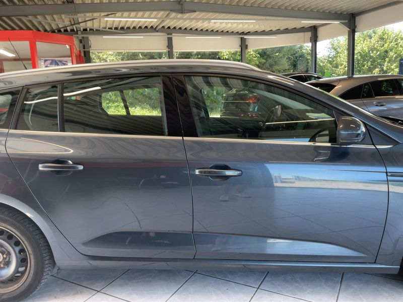 Renault Megane 1.5 dCi Energy Experience — zdjęcie 7