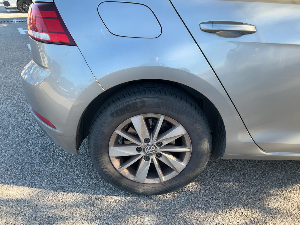 Volkswagen Golf 2018 — photo 9