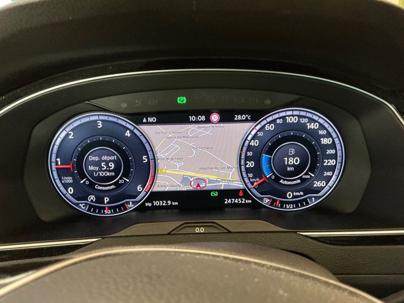 Volkswagen Passat 2.0 TDI Carat Edition 4Motion BlueMotion Tech 2016 – снимка 18