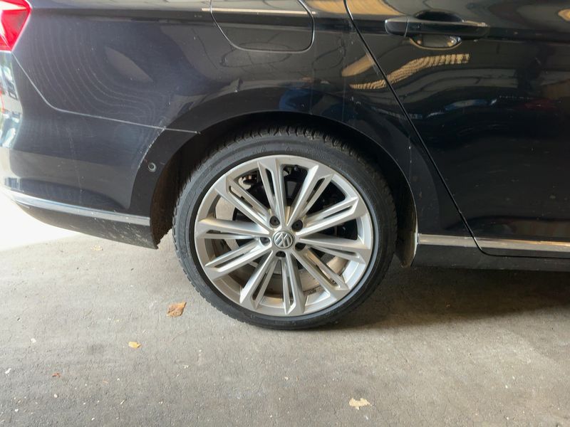 Volkswagen Passat 2.0 TDI Carat Edition 4Motion BlueMotion Tech 2016 – снимка 9