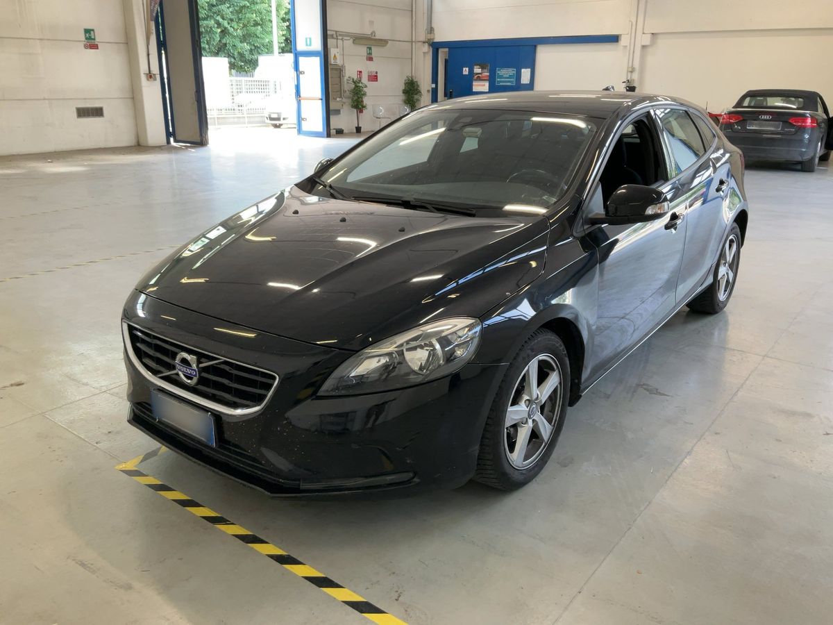Volvo V40 2015