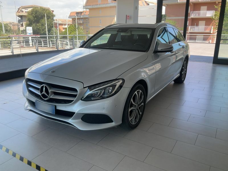 Mercedes-Benz C-Klasse C 220 d T 4Matic AMG Sport