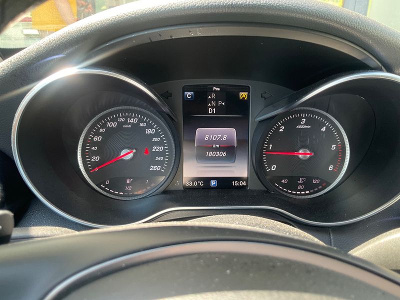Mercedes-Benz C-Klasse C 220 d T 4Matic AMG Sport — zdjęcie 13