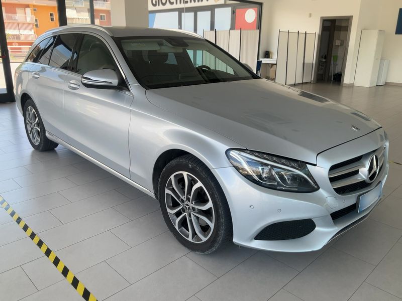 Mercedes-Benz C-Klasse C 220 d T 4Matic AMG Sport — zdjęcie 8
