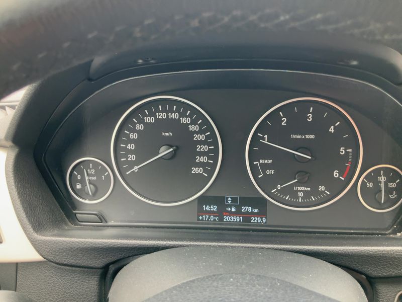 BMW 3er 318d Advantage 2017 – снимка 19