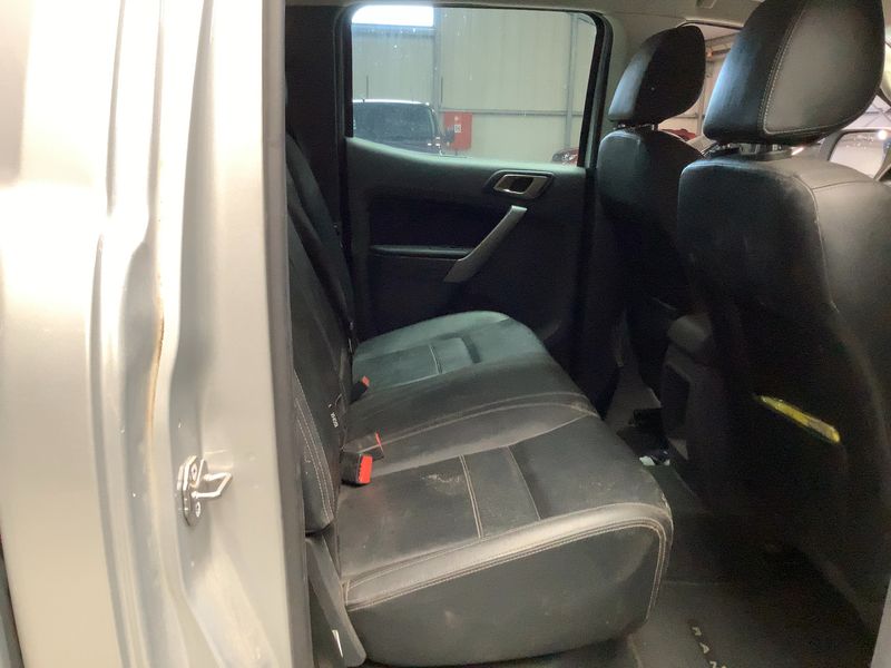 Ford Ranger 3.2 TDCi Doppelkabine Limited 4x4 — zdjęcie 14