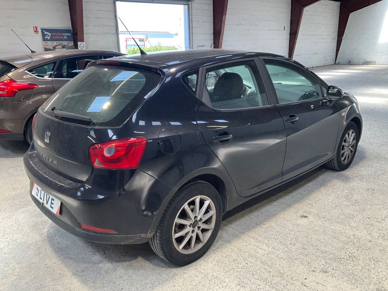 Seat Ibiza 1.6 TDI Stylance / Style 2010 – снимка 2