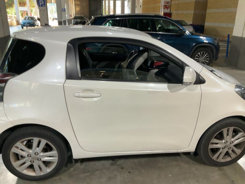 Toyota iQ 1.33 Dual VVT-i — zdjęcie 7