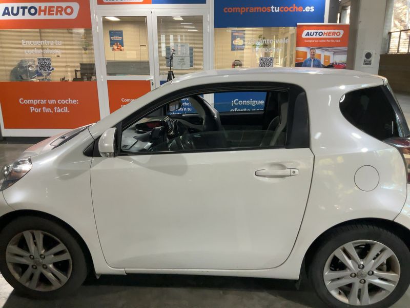 Toyota iQ 1.33 Dual VVT-i — zdjęcie 4