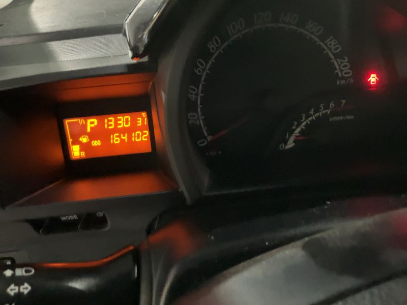 Toyota iQ 1.33 Dual VVT-i — zdjęcie 13