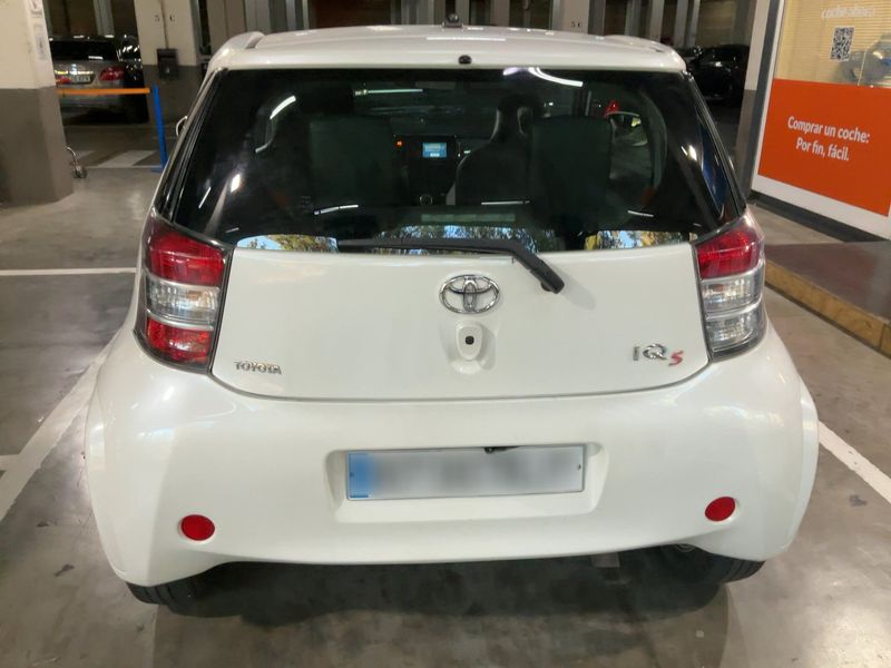 Toyota iQ 1.33 Dual VVT-i — zdjęcie 5