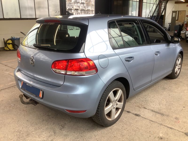 Volkswagen Golf VI 2.0 TDI Comfortline — zdjęcie 2