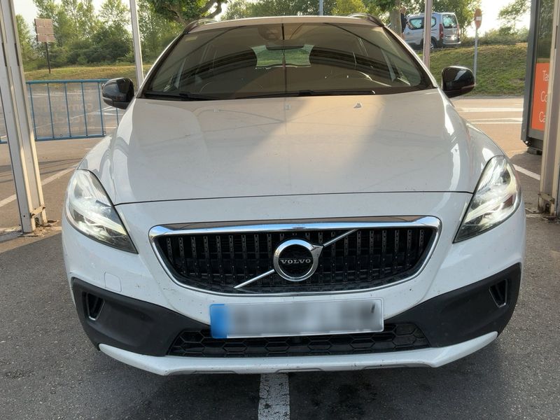 Volvo V40 Cross Country 2.0 D2 Plus — zdjęcie 9