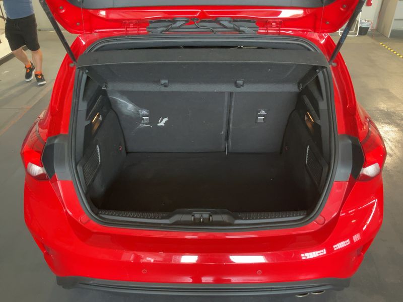 Ford Focus 1.0 EcoBoost ST-Line — zdjęcie 10