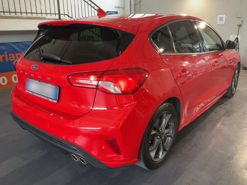 Ford Focus 1.0 EcoBoost ST-Line — zdjęcie 6