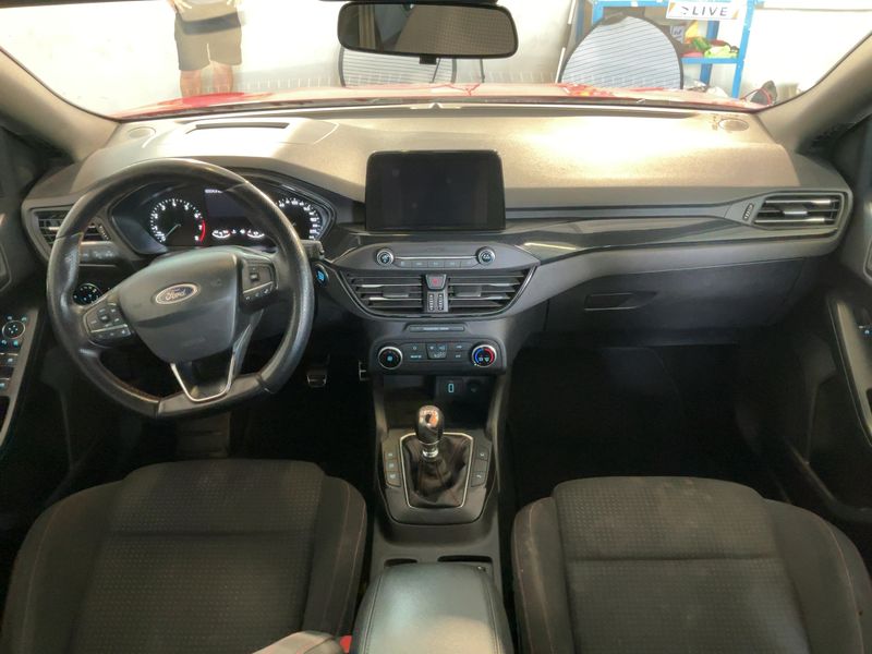 Ford Focus 1.0 EcoBoost ST-Line — zdjęcie 12