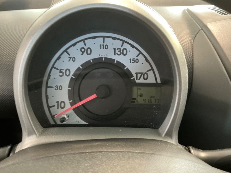 Toyota Aygo 1.0 Now — zdjęcie 4