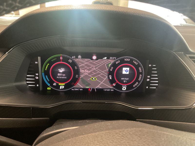 Skoda Superb 1.4 Plug-in Hybrid Sportline iV — zdjęcie 13