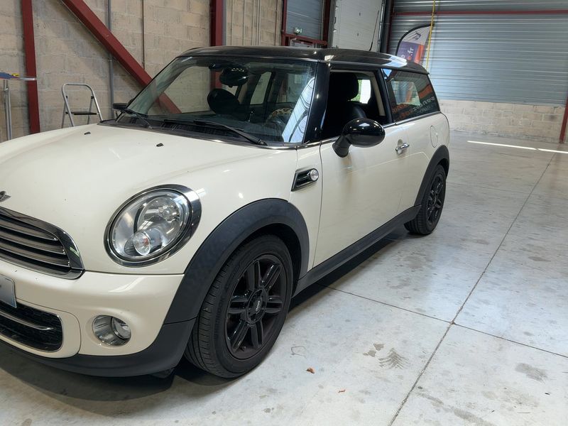 MINI Clubman Cooper D — zdjęcie 2
