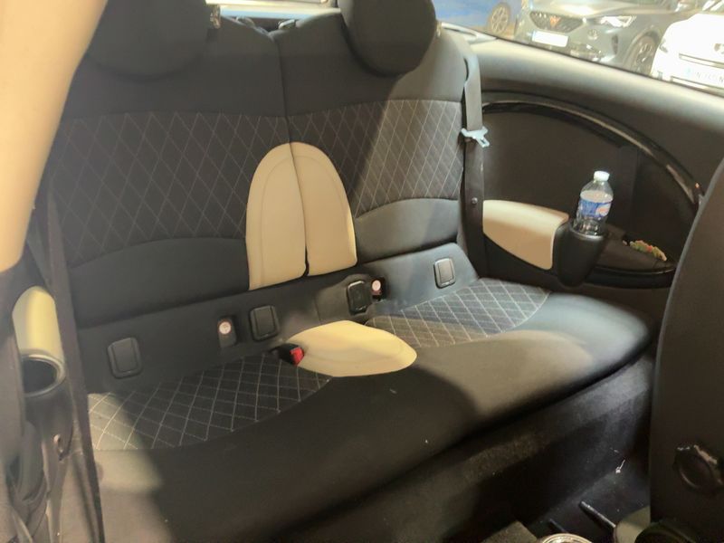 MINI Clubman Cooper D — zdjęcie 14