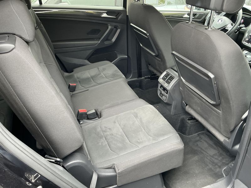 Volkswagen Tiguan Allspace 2.0 TSI Highline 4Motion — zdjęcie 14