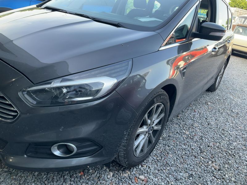 Ford S-Max 2.0 TDCi Titanium — zdjęcie 2