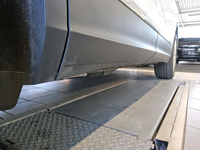 Volkswagen Tiguan Allspace 2.0 TDI Life — zdjęcie 23