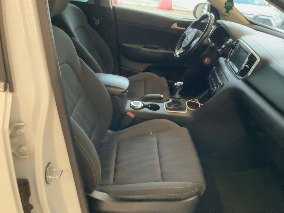 Kia Sportage 2018 — photo 17