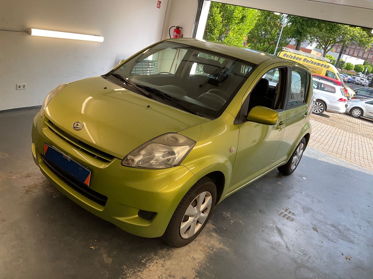 Daihatsu Sirion 2009