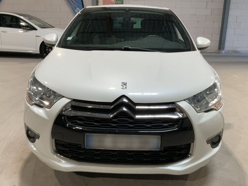 Citroen DS4 1.6 e-HDi Chic — zdjęcie 9