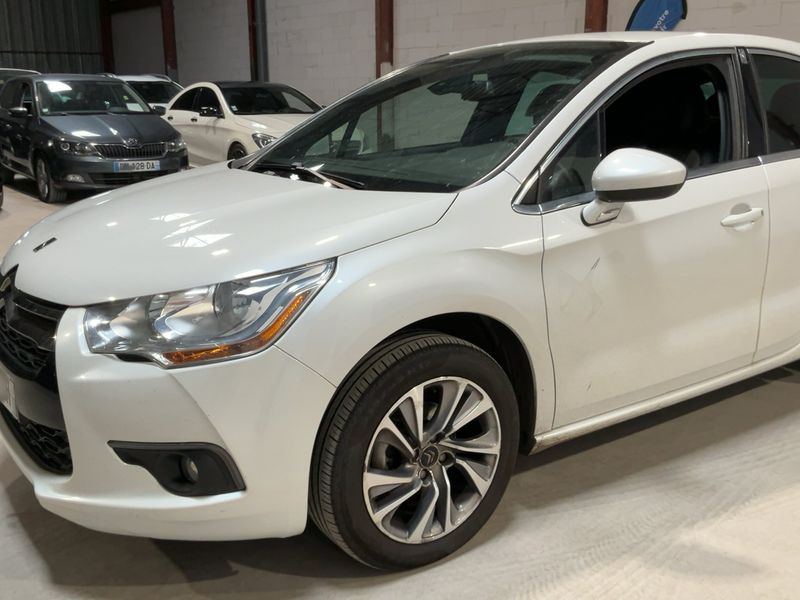 Citroen DS4 1.6 e-HDi Chic — zdjęcie 2
