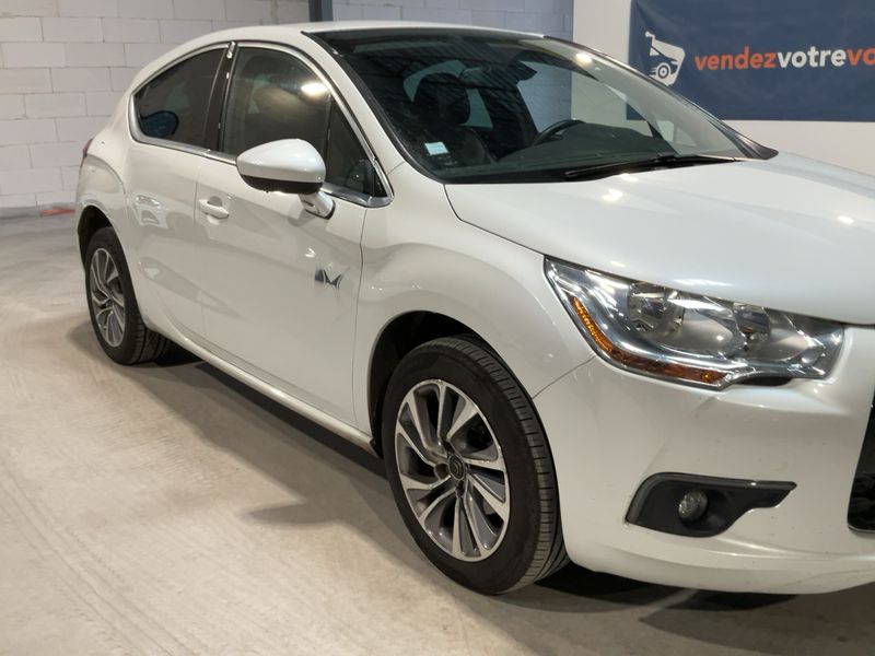 Citroen DS4 1.6 e-HDi Chic — zdjęcie 8