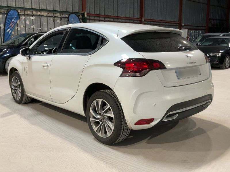 Citroen DS4 1.6 e-HDi Chic — zdjęcie 3