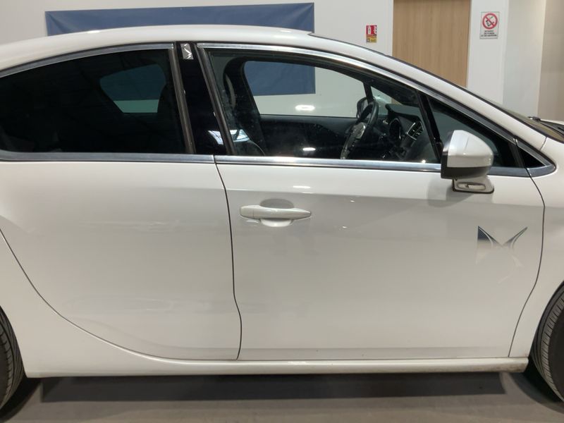 Citroen DS4 1.6 e-HDi Chic — zdjęcie 7