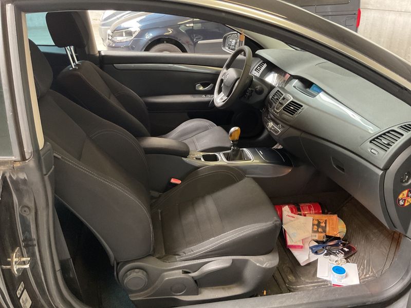Renault Laguna 2.0 dCi Dynamique — zdjęcie 3
