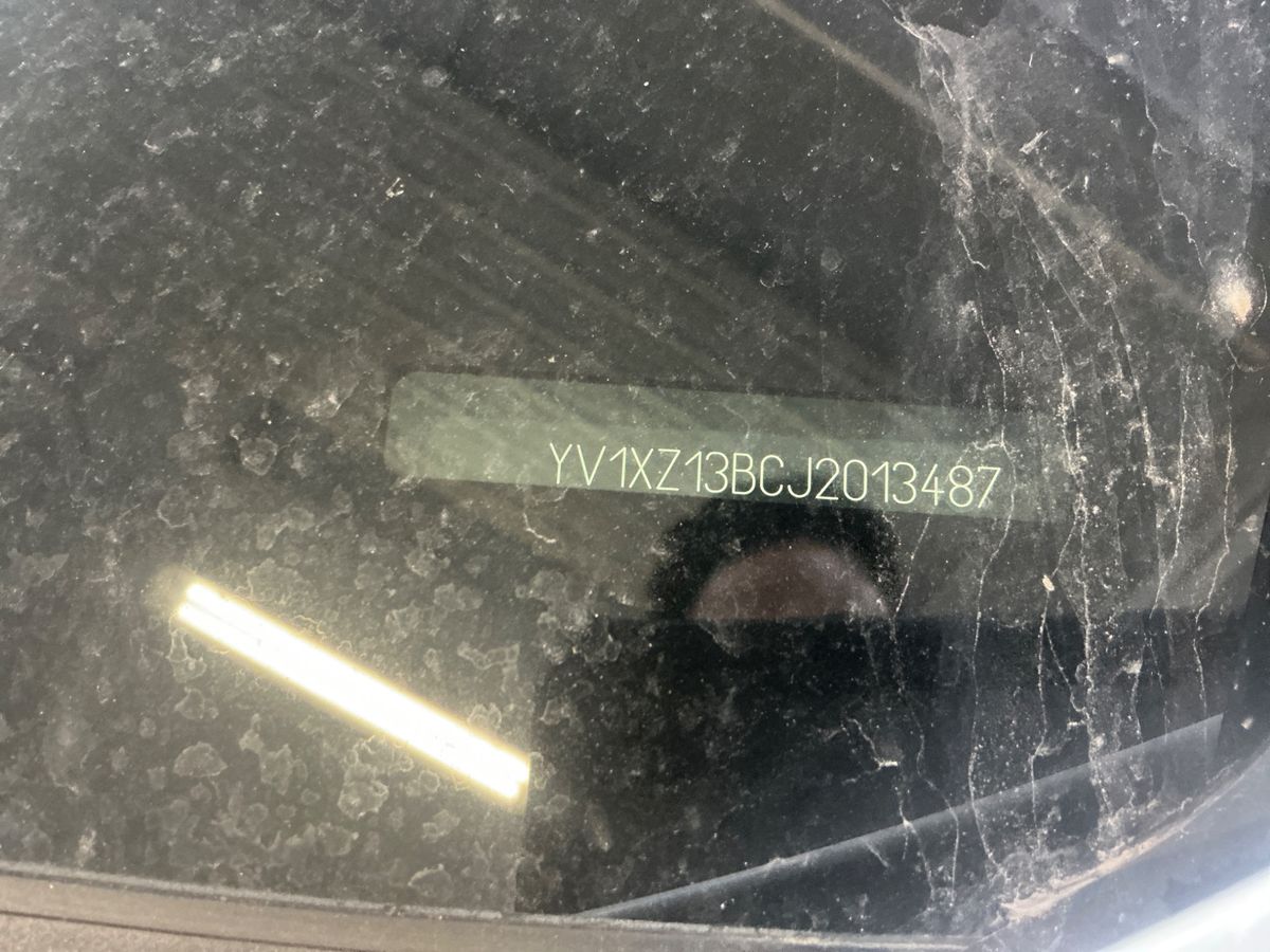 Volvo XC40 2018 — photo 36