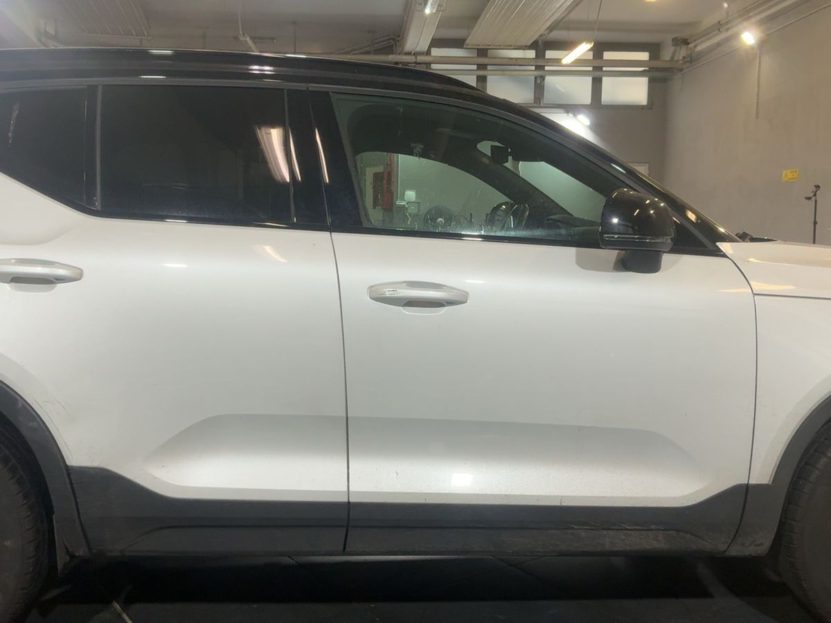 Volvo XC40 2018 — photo 11