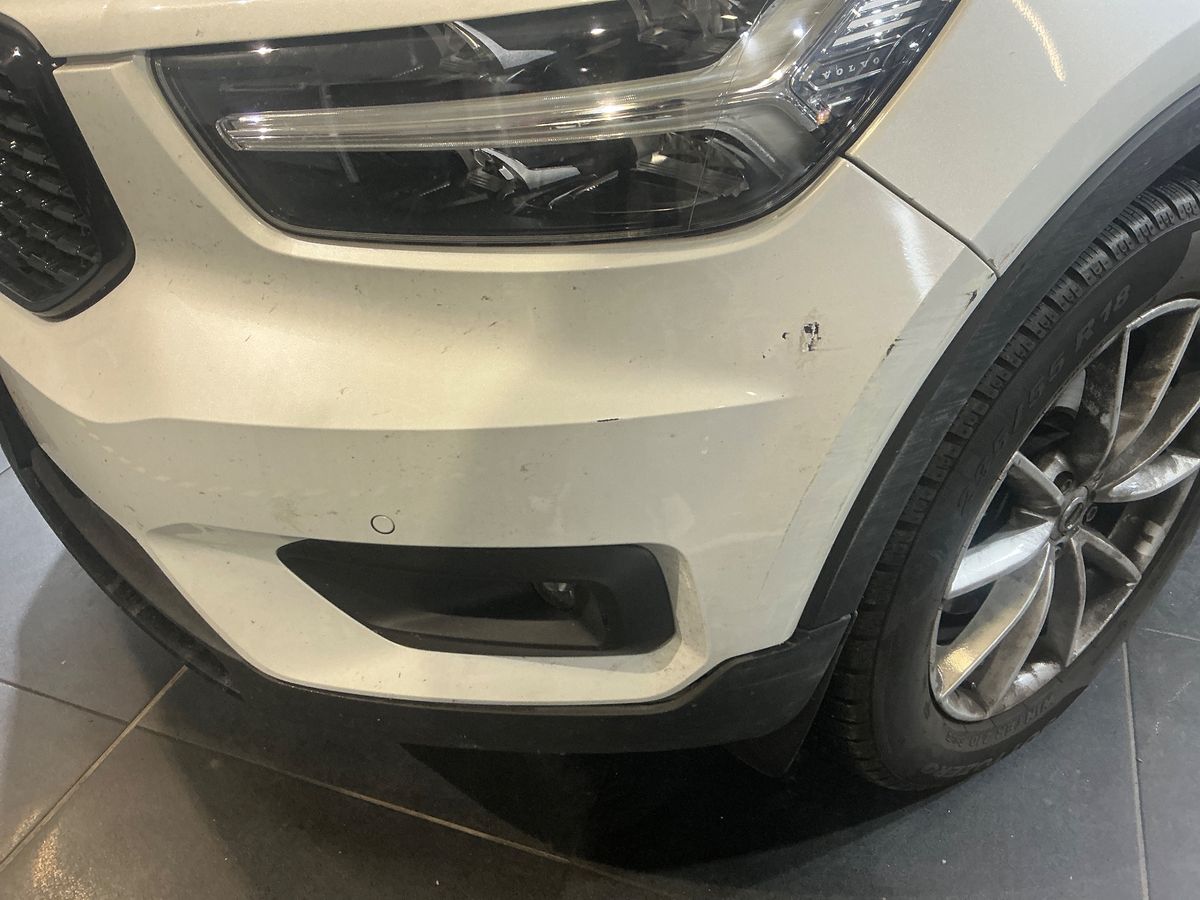 Volvo XC40 2018 — photo 31