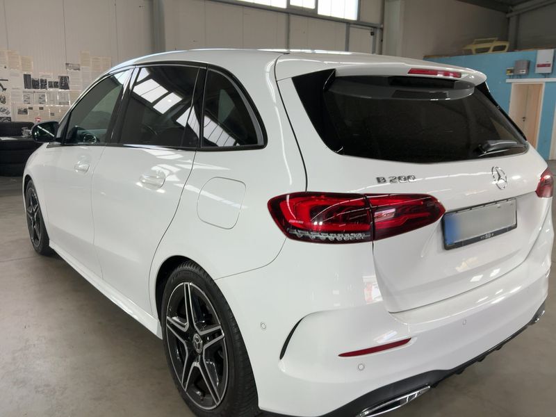 Mercedes-Benz B-Klasse B 200 AMG Line — zdjęcie 3